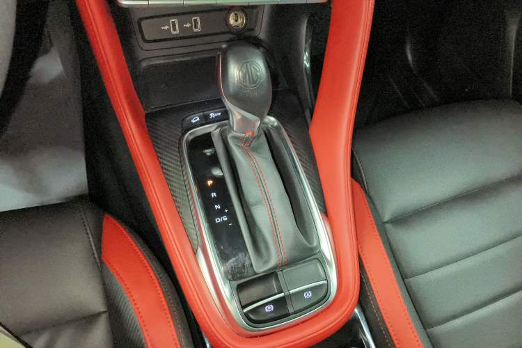 Used MG ZS 2020 260TGI Automatic Trophy Pro L2+ Gear Lever