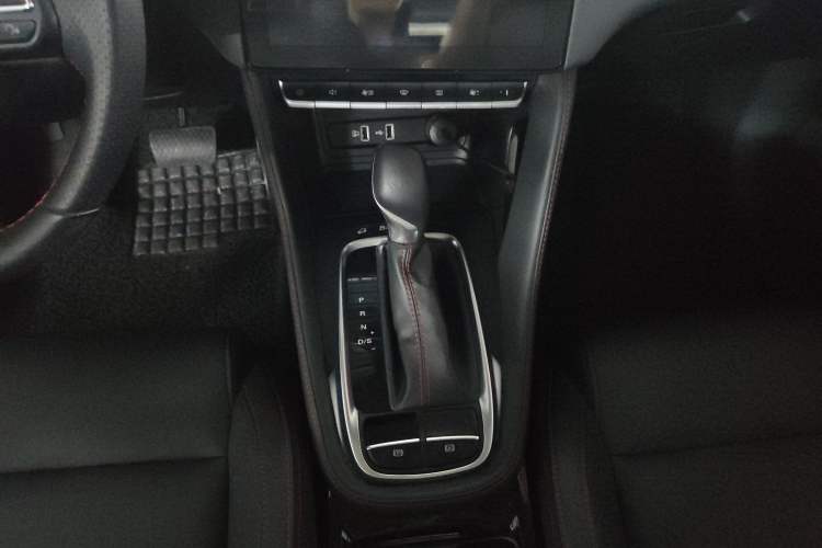Used MG ZS 2020 180 DVVT Automatic Lite Gear Lever