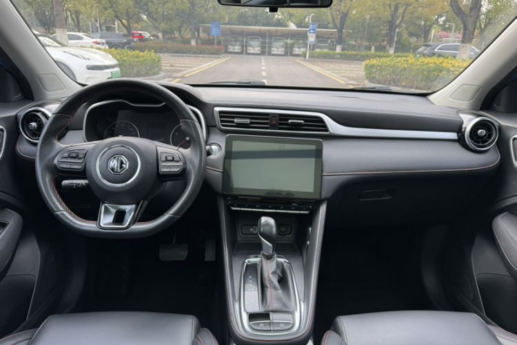 Used MG ZS 2020 180 DVVT Automatic Lite Interior 3