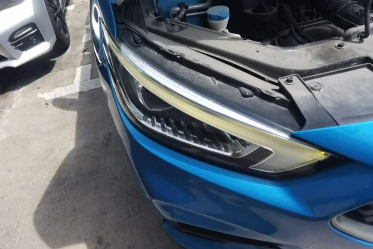 Used MG ZS 2020 180 DVVT Automatic Plus L2+ Right Front Headlight