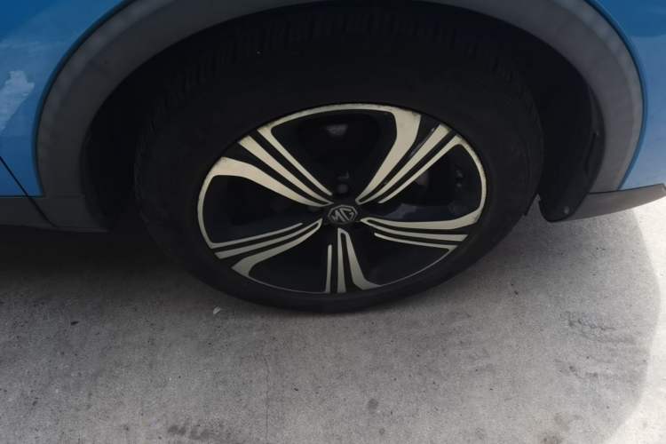 Used MG ZS 2020 180 DVVT Automatic Plus L2+ Right Front Wheel Hub