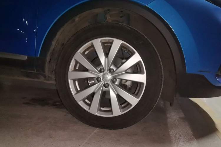 Used MG ZS 2020 180 DVVT Automatic Lite Right Front Wheel Hub