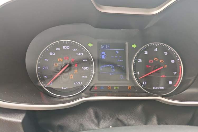Used MG ZS 2020 Global Bestseller 1.5L Manual Comfort Edition Instrument Cluster