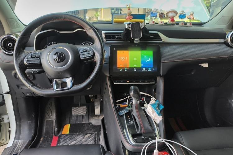 Used MG ZS 2020 180 DVVT Automatic Lite Center Console