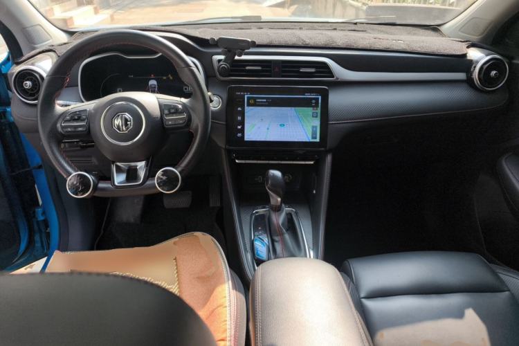 Used MG ZS 2020 180 DVVT Automatic Plus L2+ Center Console