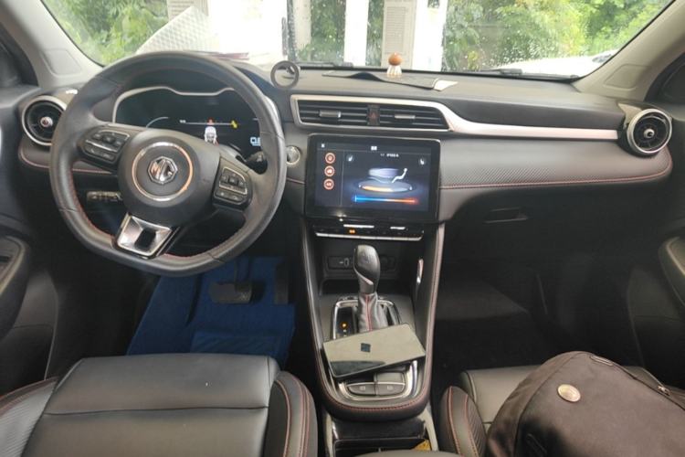 Used MG ZS 2020 180 DVVT Automatic Plus L2+ Center Console