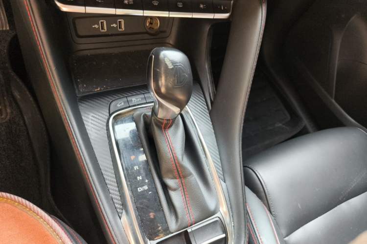 Used MG ZS 2020 180 DVVT Automatic Plus L2+ Gear Lever
