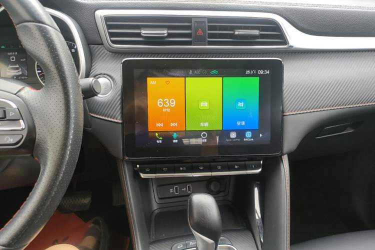 Used MG ZS 2020 180 DVVT Automatic Lite Audio And AC Panel