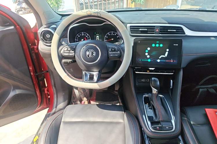 Used MG ZS 2020 180 DVVT Automatic Lite Audio And AC Panel