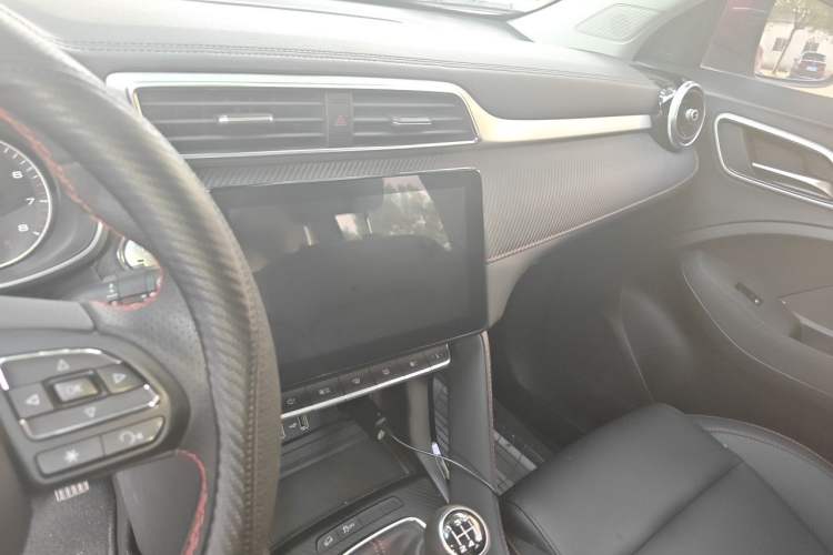 Used MG ZS 2020 180 DVVT Manual Lite Audio And AC Panel