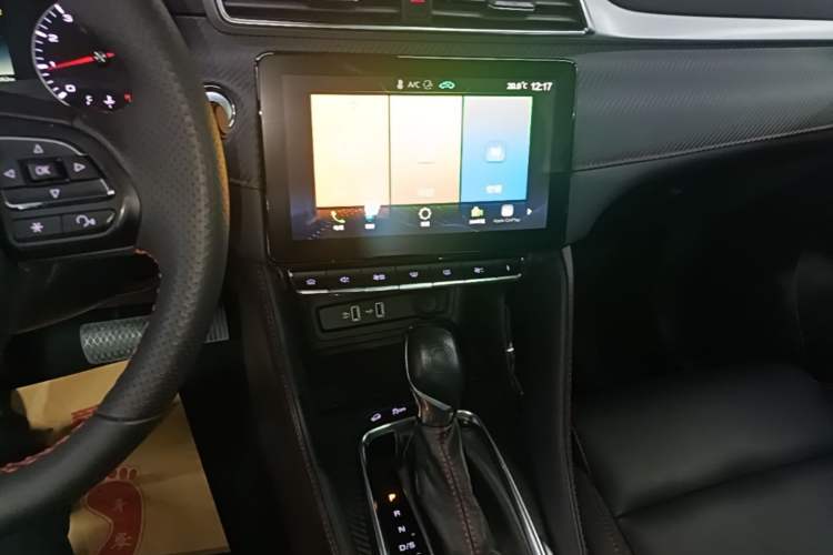 Used MG ZS 2020 180 DVVT Automatic Plus L2+ Audio And AC Panel