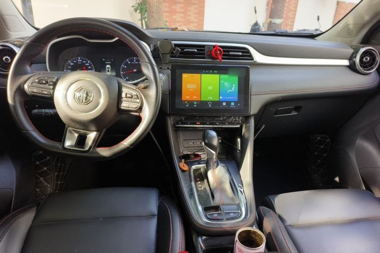 Used MG ZS 2020 180 DVVT Automatic Lite Center Console