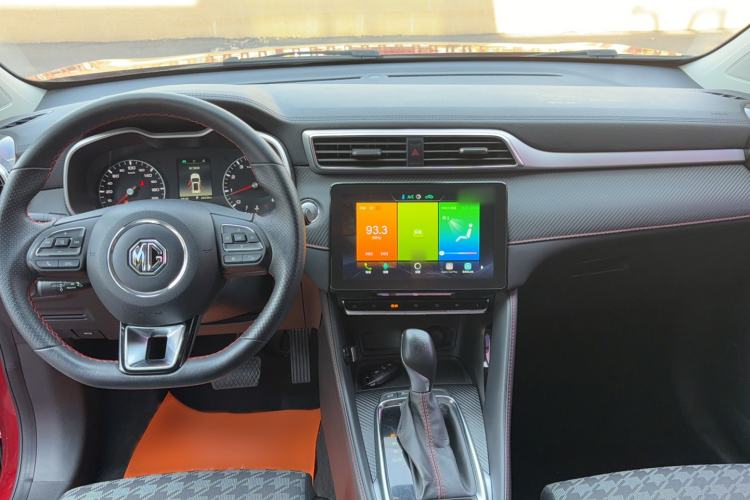 Used MG ZS 2020 180 DVVT Automatic UP Center Console