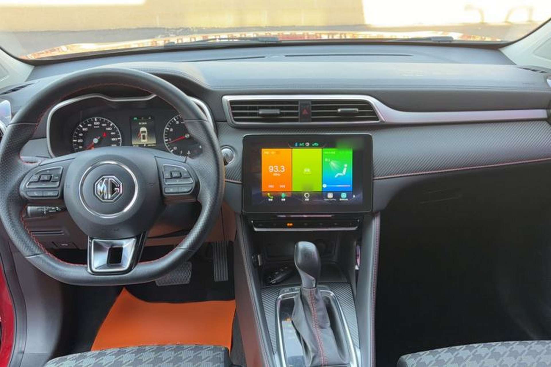 Used MG ZS 2020 180 DVVT Automatic UP Center Console