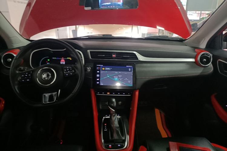 Used MG ZS 2020 260TGI Automatic Trophy Pro L2+ Center Console