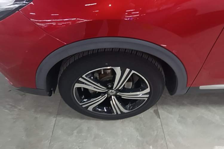 Used MG ZS 2020 180 DVVT Automatic Plus L2+ Exterior 4