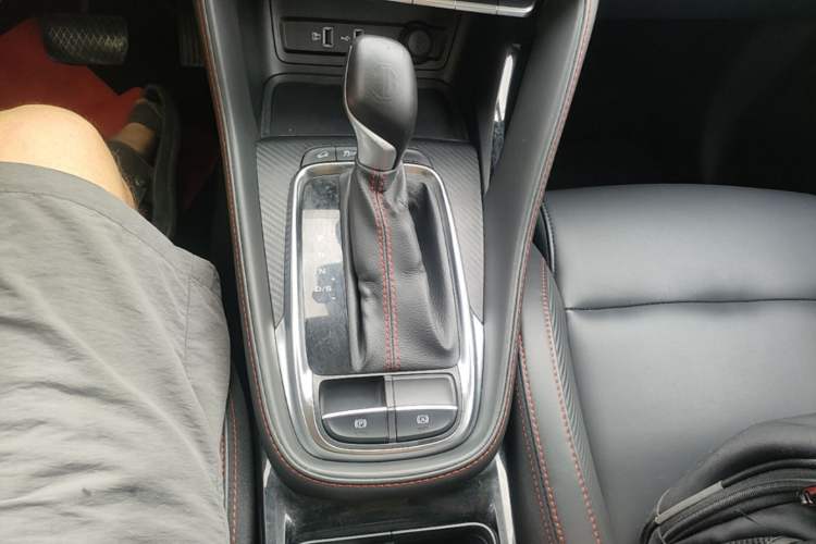Used MG ZS 2020 180 DVVT Automatic Lite Gear Lever