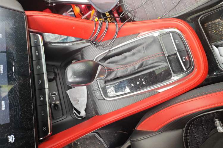 Used MG ZS 2020 260TGI Automatic Trophy Pro L2+ Gear Lever