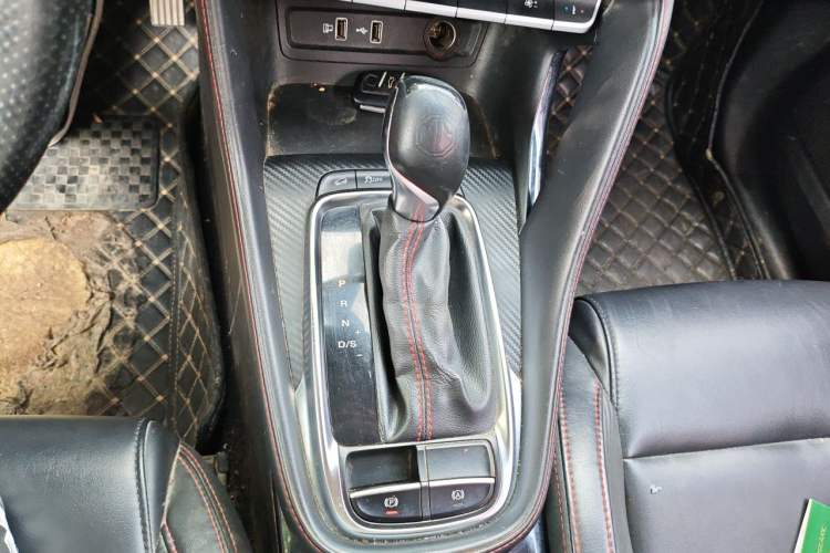 Used MG ZS 2020 180 DVVT Automatic Lite Gear Lever