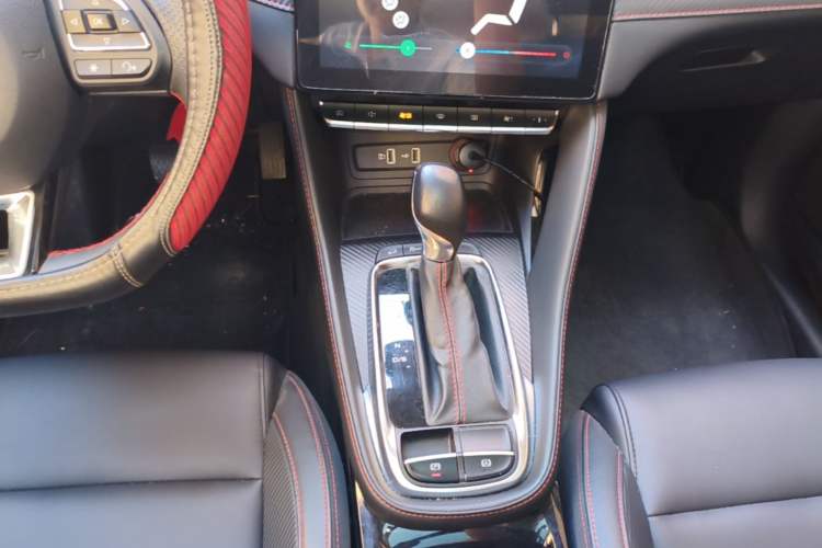 Used MG ZS 2020 180 DVVT Automatic Lite Gear Lever