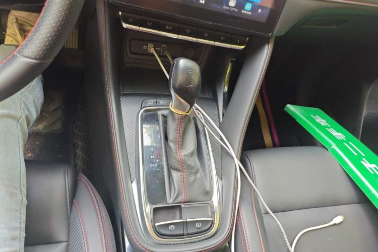 Used MG ZS 2020 180 DVVT Automatic Lite Gear Lever