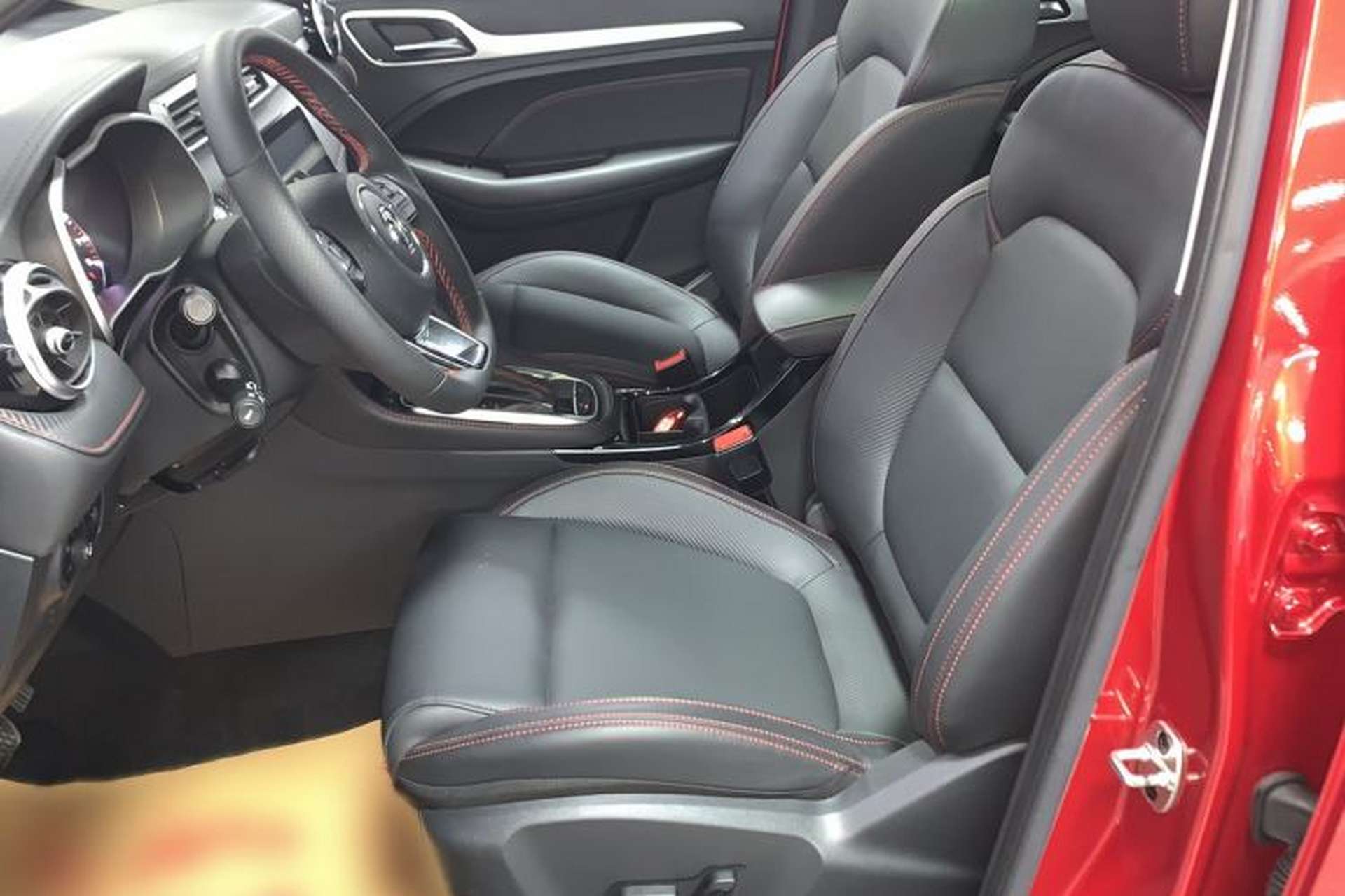 Used MG ZS 2020 180 DVVT Automatic Plus L2+ Interior 1