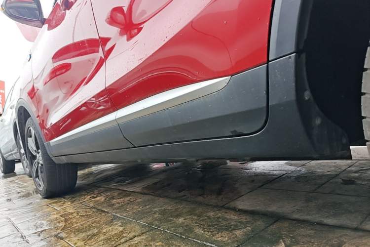 Used MG ZS 2020 Global Bestseller 1.5L Manual Comfort Edition Left Side Sill