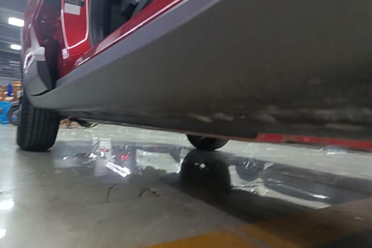 Used MG ZS 2020 180 DVVT Automatic Plus L2+ Right Side Sill