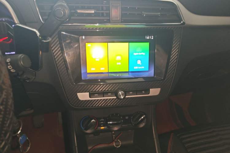 Used MG ZS 2020 Global Bestseller 1.5L Manual Comfort Edition Audio And AC Panel
