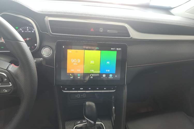 Used MG ZS 2020 180 DVVT Automatic Lite Audio And AC Panel