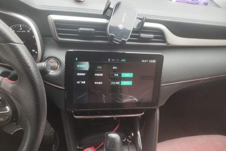 Used MG ZS 2020 180 DVVT Automatic Base Audio And AC Panel