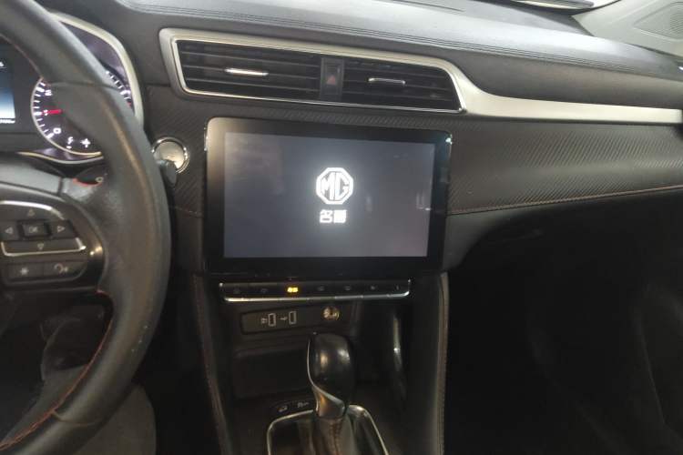 Used MG ZS 2020 180 DVVT Automatic Lite Audio And AC Panel