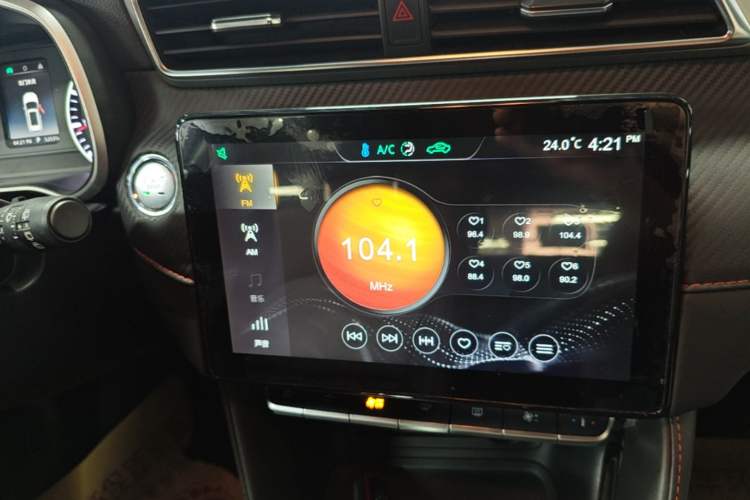 Used MG ZS 2020 180 DVVT Automatic UP Audio And AC Panel