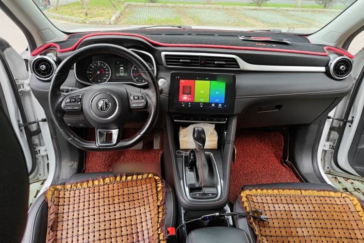 Used MG ZS 2020 180 DVVT Automatic Lite Center Console