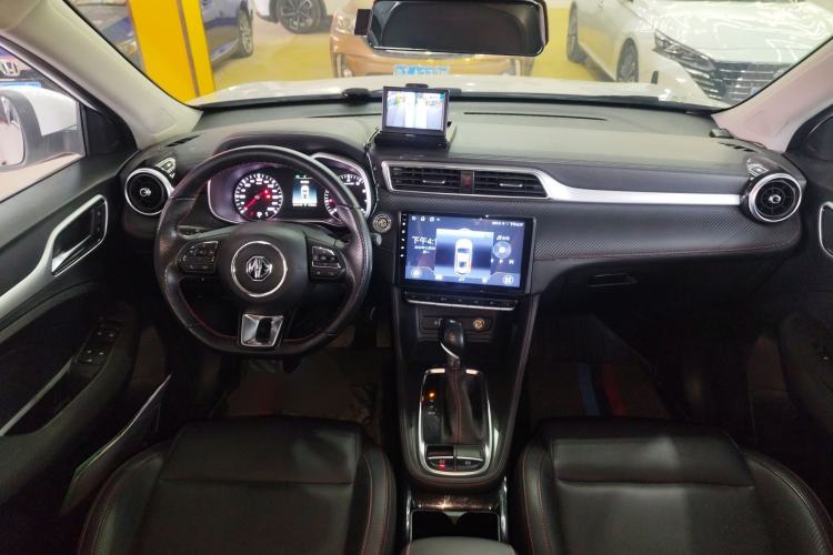 Used MG ZS 2020 180 DVVT Automatic Lite Center Console