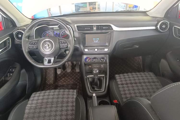 Used MG ZS 2020 Global Bestseller 1.5L Manual Comfort Edition Center Console