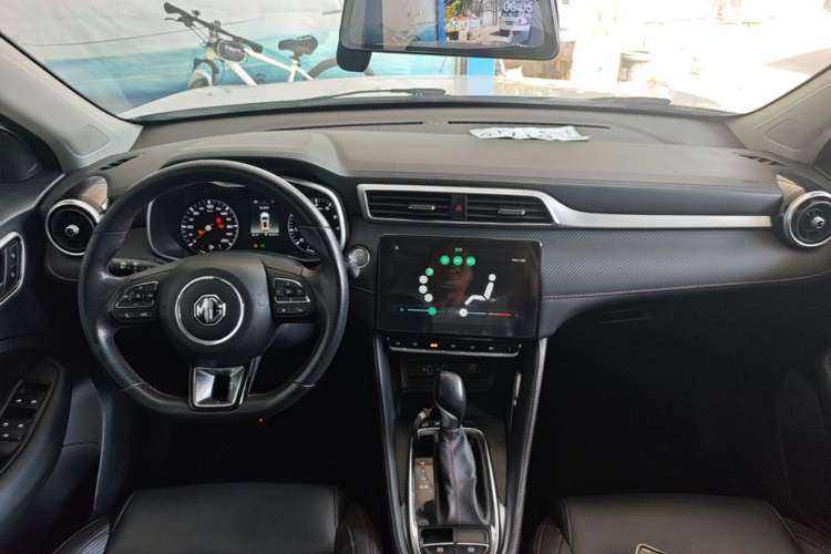 Used MG ZS 2020 180 DVVT Automatic Lite Center Console
