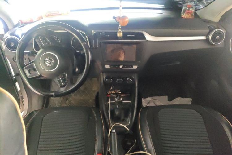 Used MG ZS 2020 Global Bestseller 1.5L Manual Comfort Edition Center Console