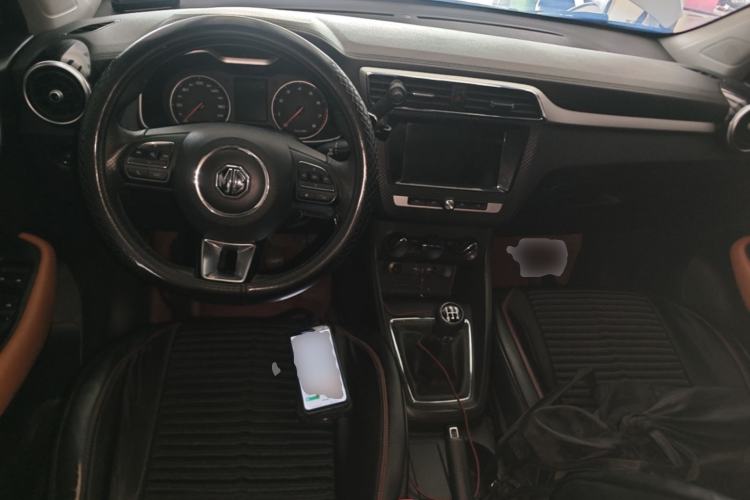 Used MG ZS 2020 Global Bestseller 1.5L Manual Comfort Edition Center Console