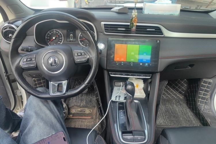 Used MG ZS 2020 180 DVVT Automatic Lite Center Console