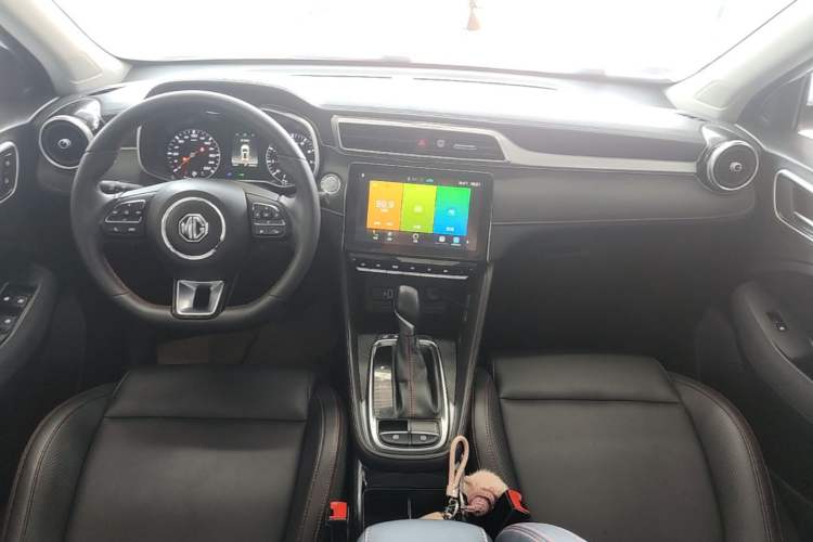 Used MG ZS 2020 180 DVVT Automatic Lite Center Console