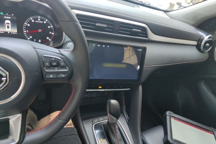 Used MG ZS 2020 180 DVVT Automatic Lite Center Console