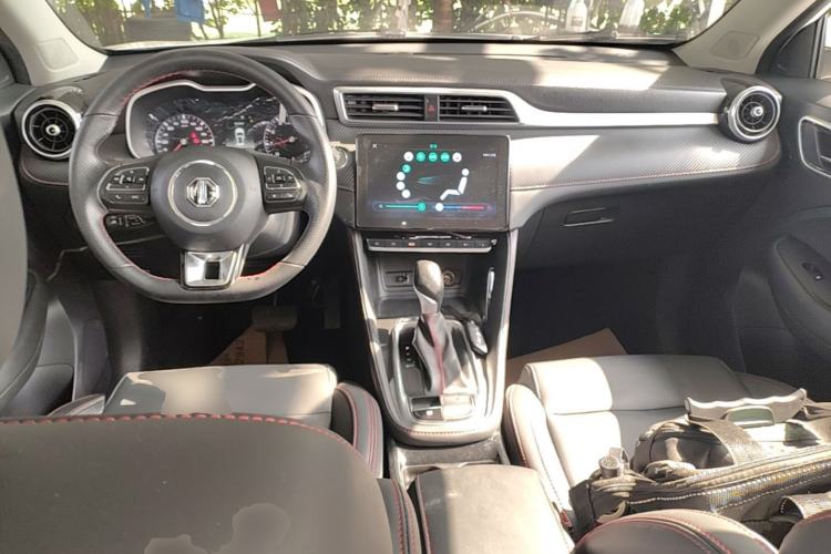Used MG ZS 2020 180 DVVT Automatic Plus L2+ Center Console