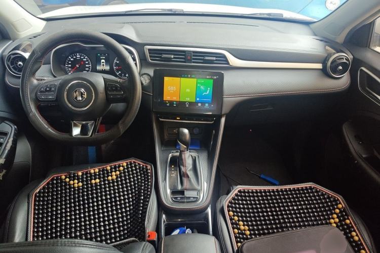 Used MG ZS 2020 180 DVVT Automatic UP Center Console