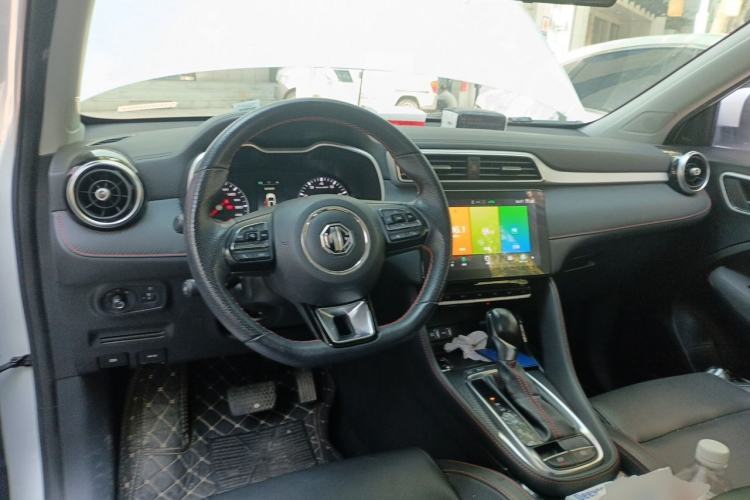 Used MG ZS 2020 180 DVVT Automatic Lite Center Console