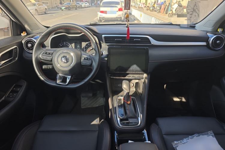 Used MG ZS 2020 180 DVVT Automatic Plus L2+ Center Console