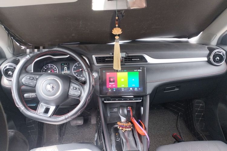 Used MG ZS 2020 180 DVVT Automatic UP Center Console