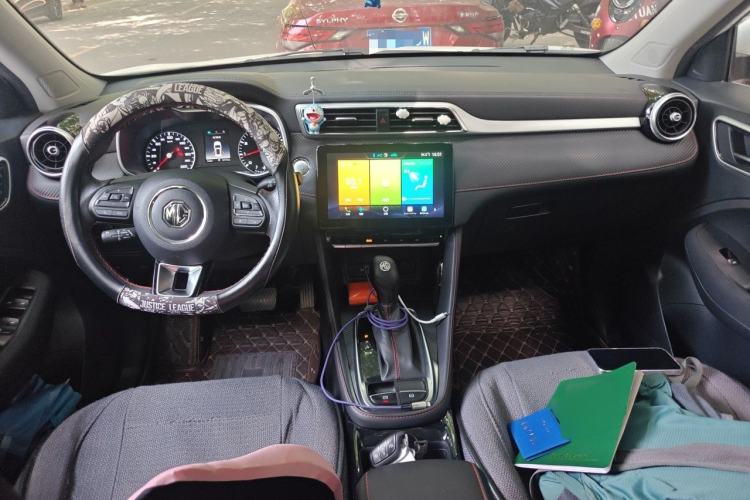 Used MG ZS 2020 180 DVVT Automatic Lite Center Console