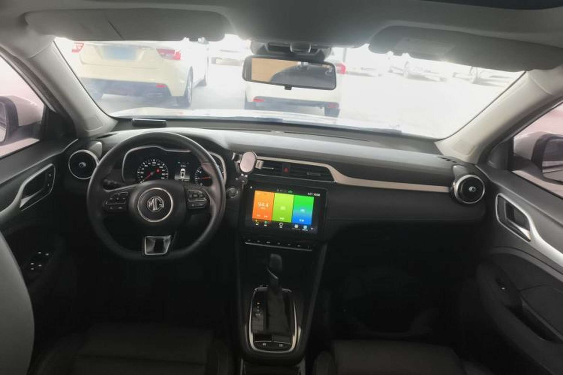Used MG ZS 2020 180 DVVT Automatic Lite Center Console