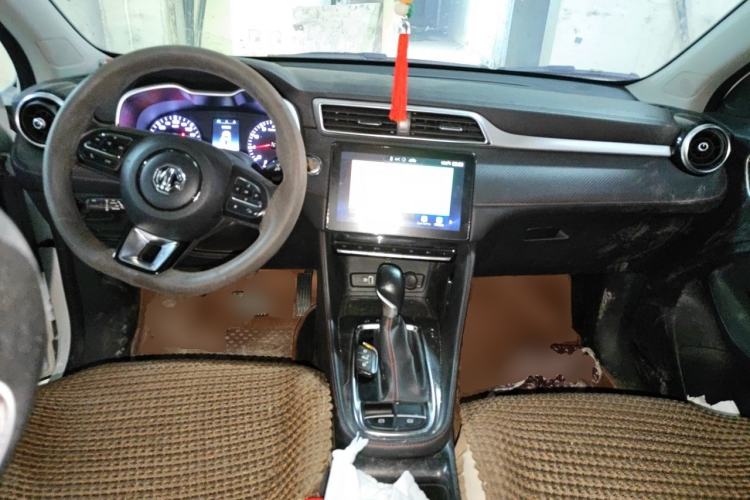 Used MG ZS 2020 180 DVVT Automatic Lite Center Console
